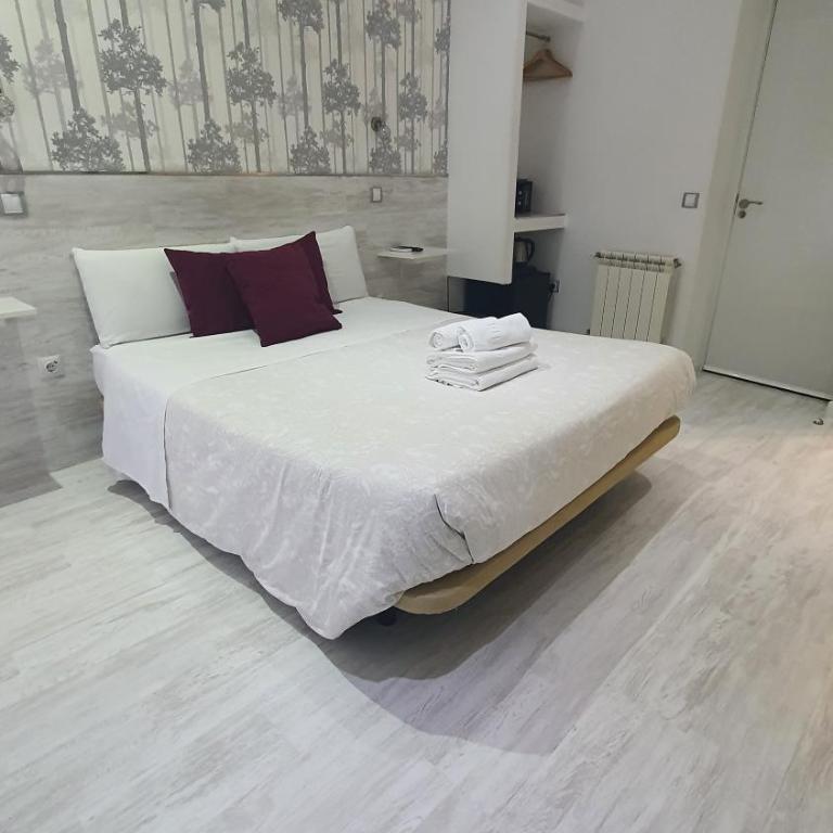 Hostal Met Madrid - Exterior Double Room - 7