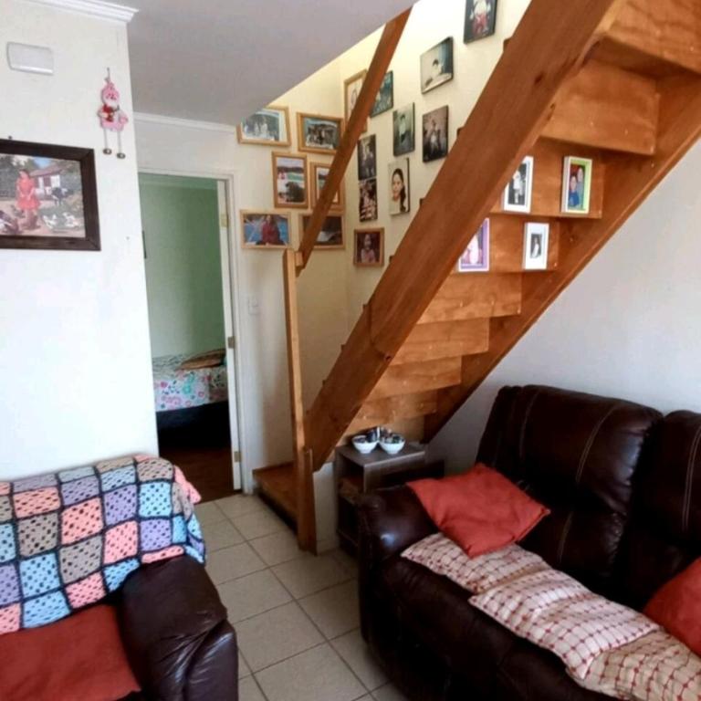 Casa con buena ubicación estacionamiento gratuito - Two-Bedroom House - 1