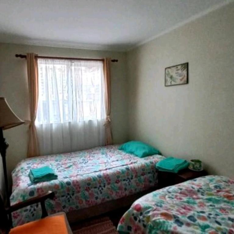 Casa con buena ubicación estacionamiento gratuito - Two-Bedroom House - 4