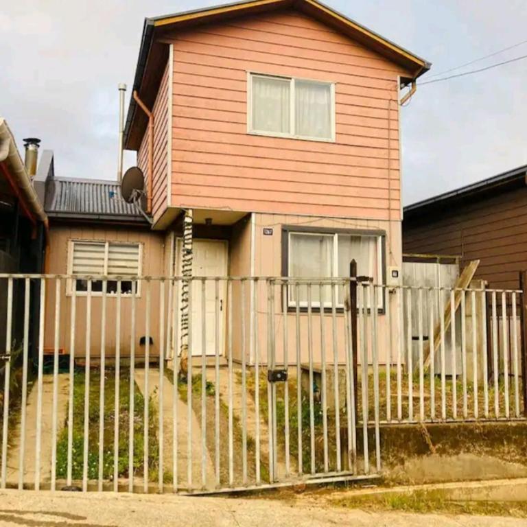 Casa con buena ubicación estacionamiento gratuito - Two-Bedroom House - 7