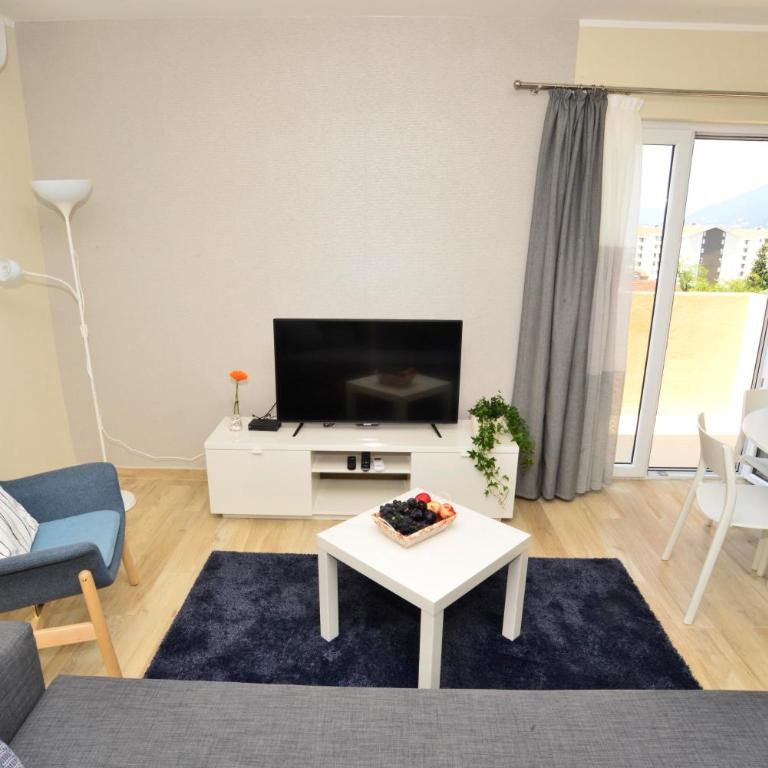 Apartmani Bradasevic Tivat**** - Apartment with Sea View - 7