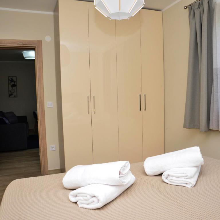 Apartmani Bradasevic Tivat**** - Apartment with Sea View - 11