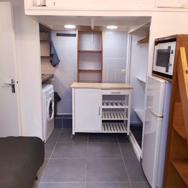 Le 4 - One-Bedroom Apartment - 10