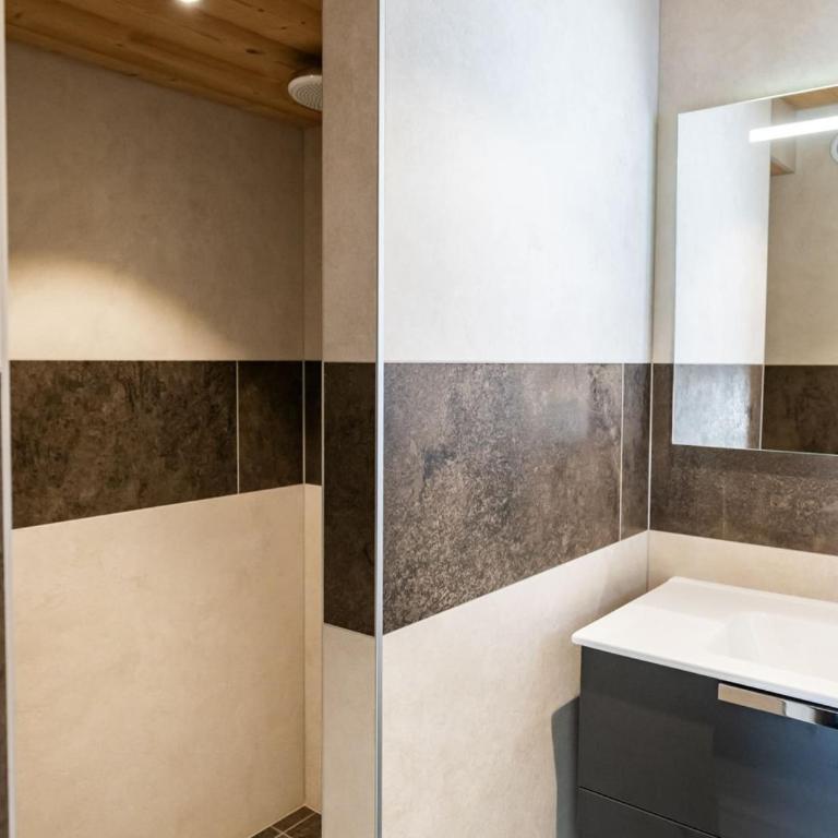 Grand appartement 4 pièces, 8 pers, animaux admis - FR-1-676-173 - Appartement - 22