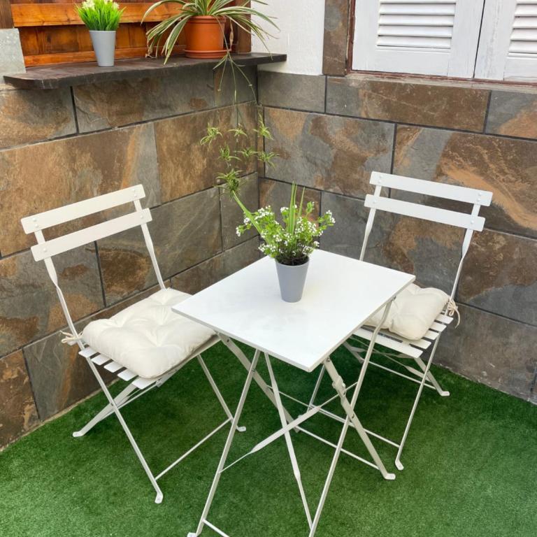 Helen House - Two-Bedroom Apartment - 16