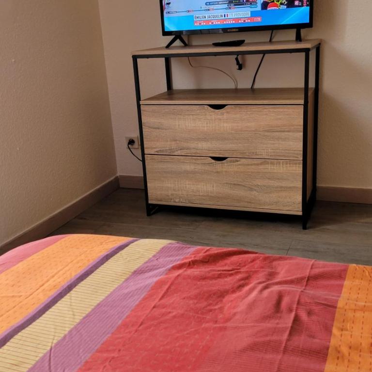 Grand studio confortable jusqu'à 4 personnes - Appartement - 18