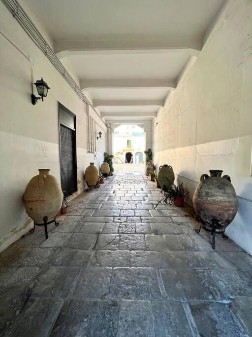 Loft Palermo Centro con terrazzo. Free parking - One-Bedroom House - 24