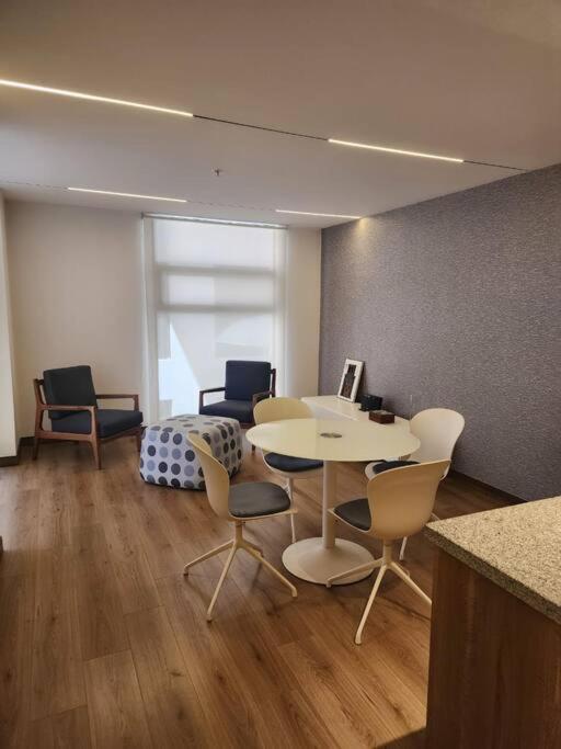Luxury and Cozy Suite - One-Bedroom Apartment - 14