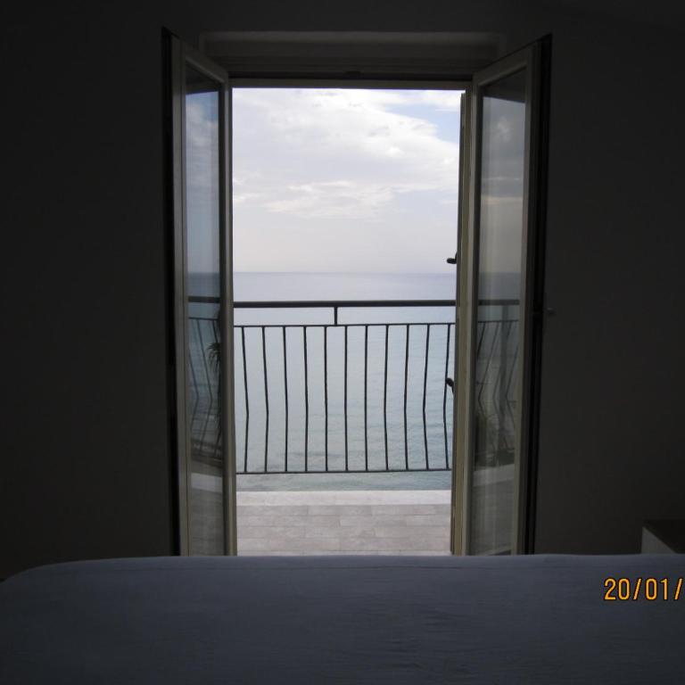 VistaMare - Two-Bedroom Apartment - 20