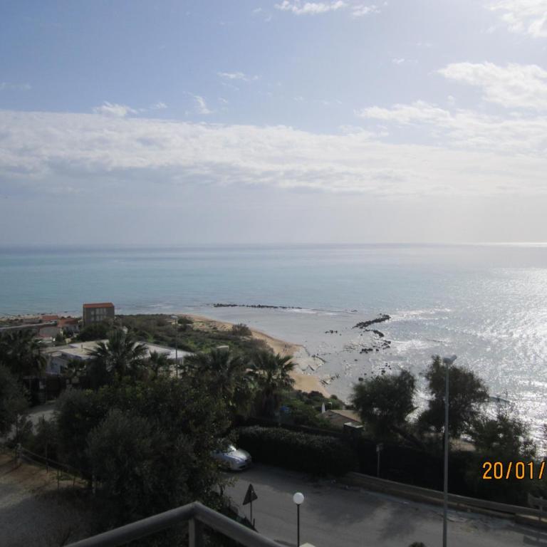 VistaMare - Two-Bedroom Apartment - 34