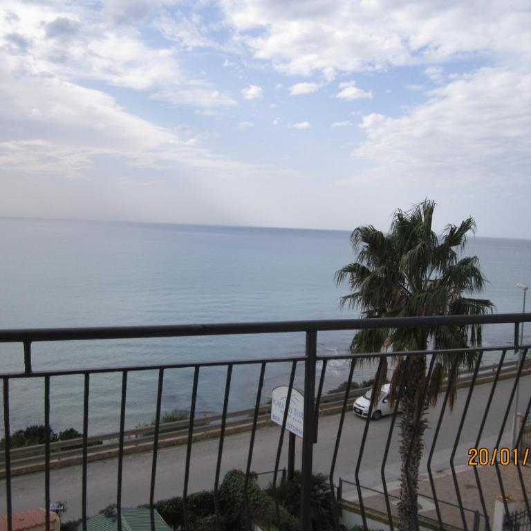VistaMare - Two-Bedroom Apartment - 33