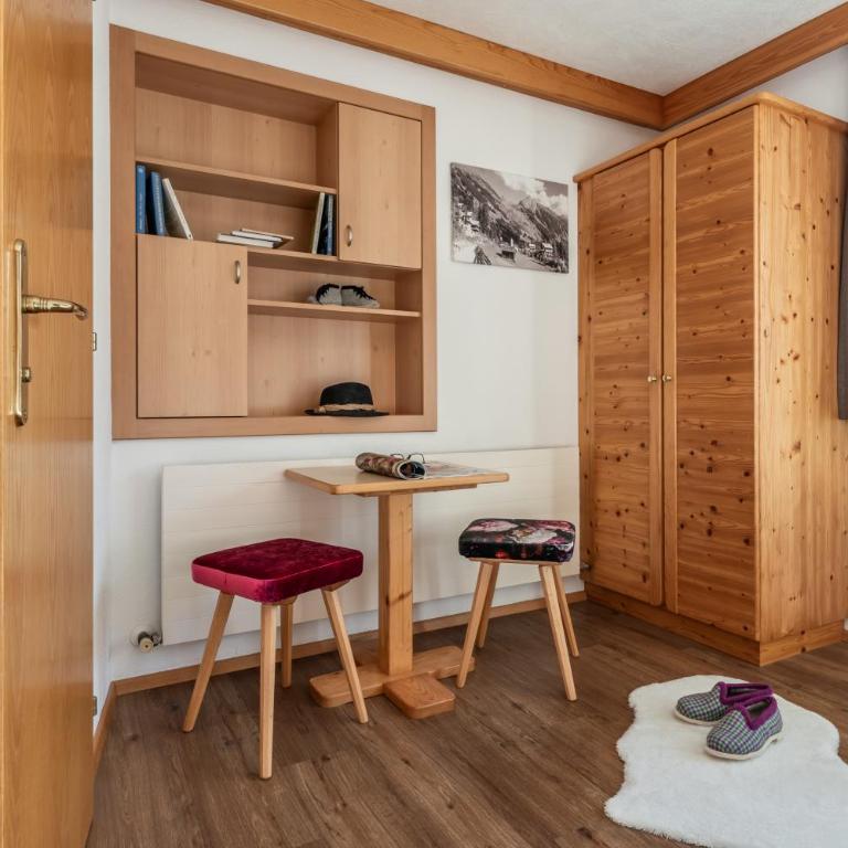 Haus Schöser - Two-Bedroom Apartment with Balcony - 16