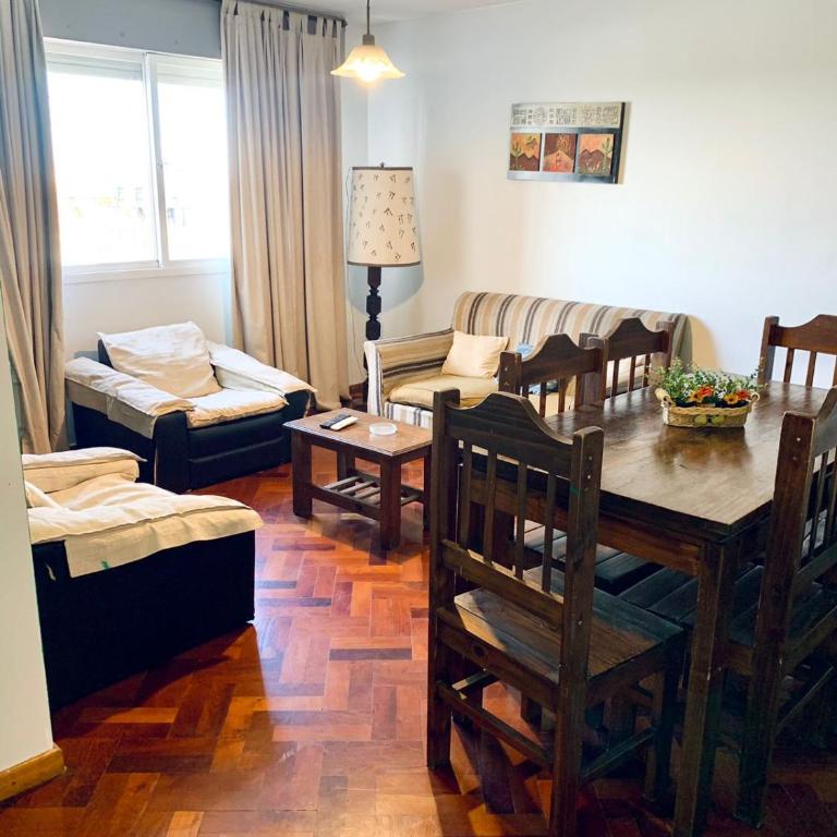 Departamento Centrico - Apartamento de 2 dormitorios - 1