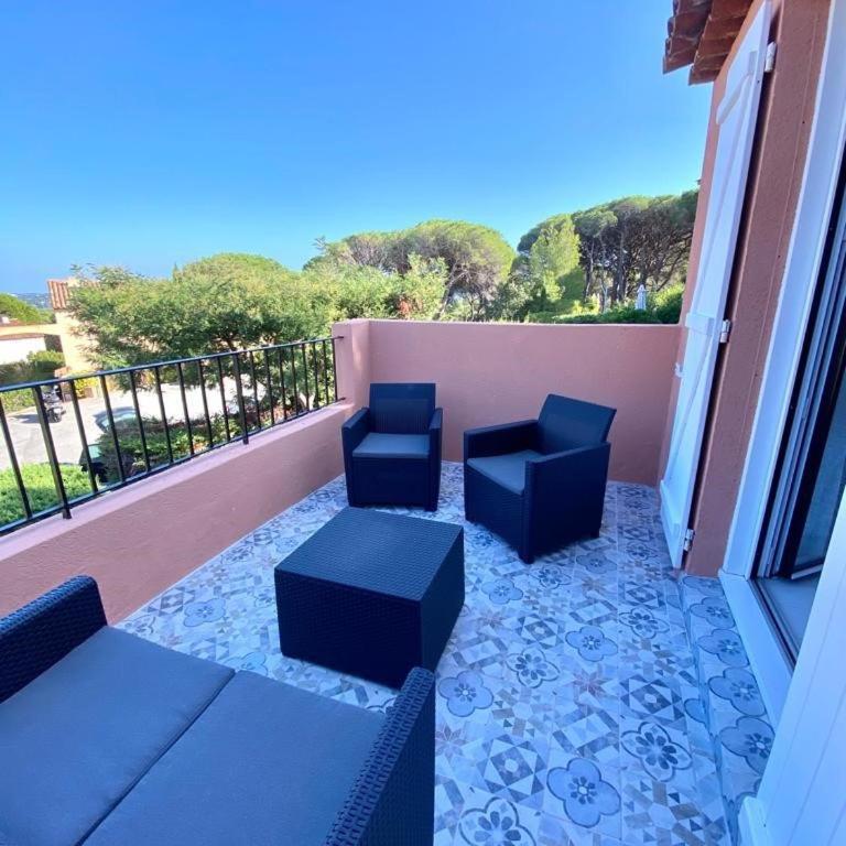 La Maison Soleil overlooking the Bay of St Tropez - Casa con 2 Camere da Letto - 12