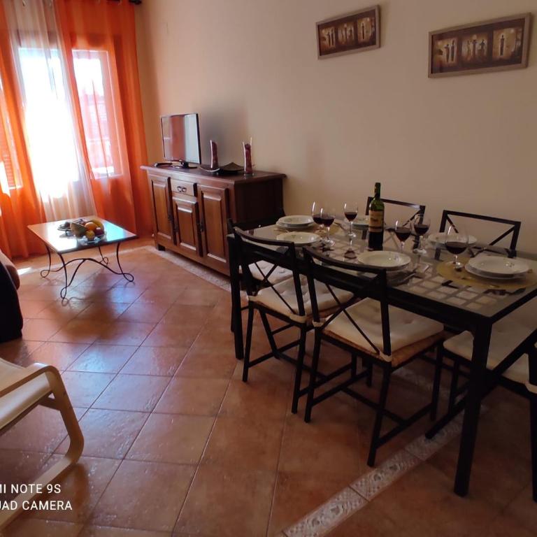 Playa y montaña - Apartamento de 2 dormitorios - 1