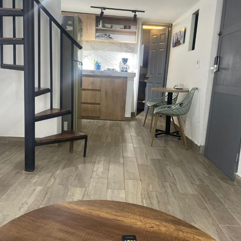 Apartmanto duplex de 2 alcobas estadio laurles la 70 - Two-Bedroom Apartment - 17