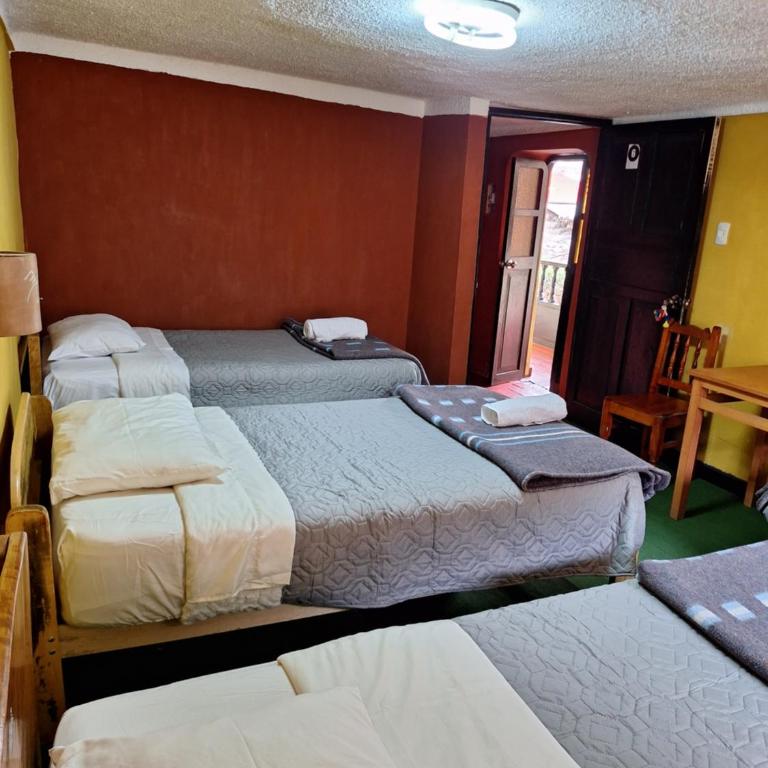 B&B Sun Gate - Habitación Familiar con baño privado - 10