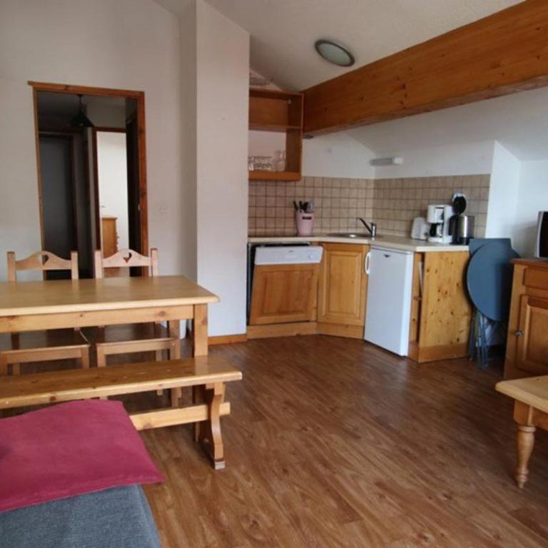 Appartement Montagne Puy Saint Vincent 1800 - Résidence Dame Blanche 3 étoiles - One-Bedroom Apartment - 1