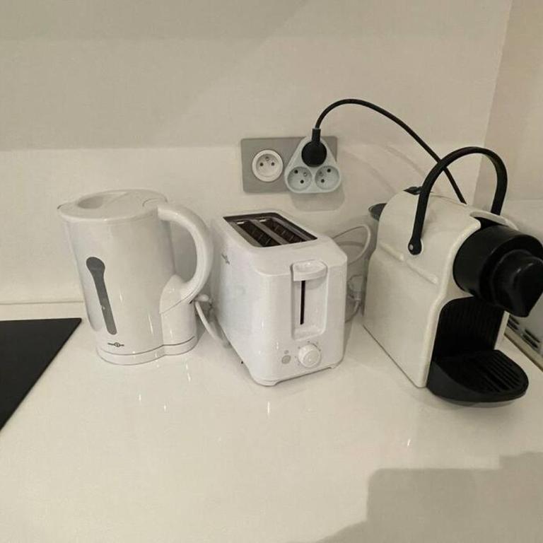 Apt T2 neuf, terrasse, centre ville, 8min Comédie - Appartamento con 1 Camera da Letto - 19