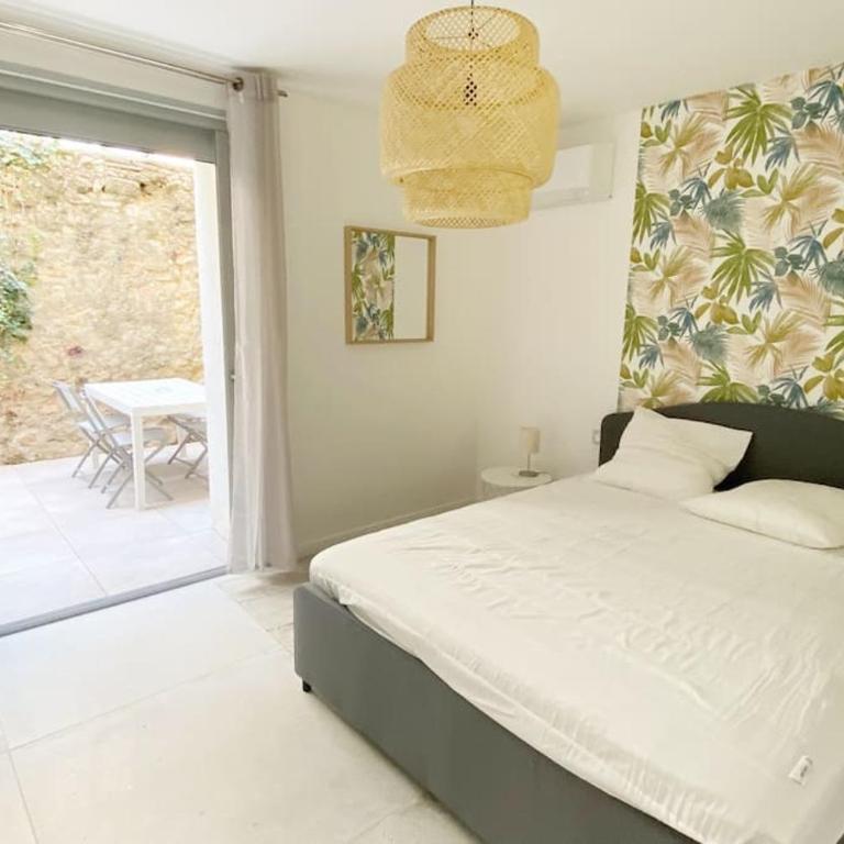Apt T2 neuf, terrasse, centre ville, 8min Comédie - Appartamento con 1 Camera da Letto - 10