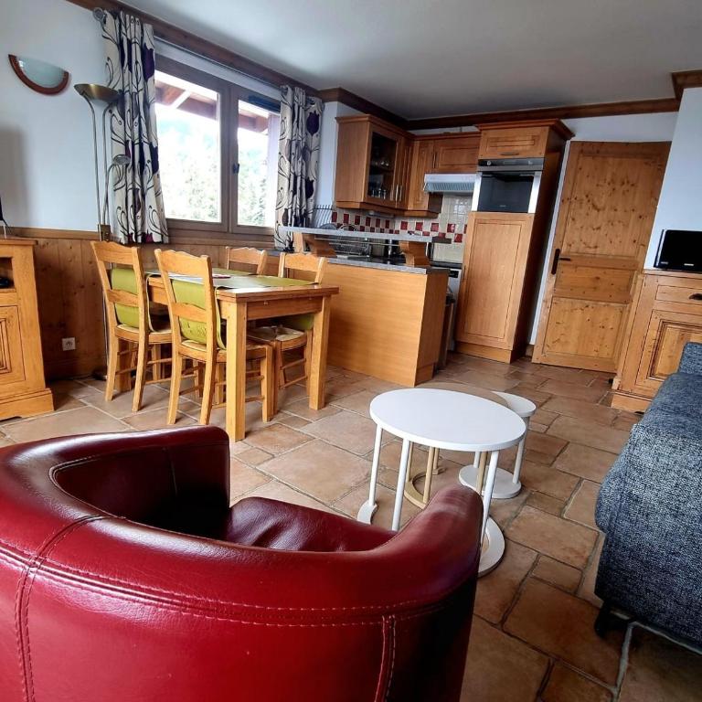 les 7 laux immobilier chalet A - Appartement Supérieur - 4