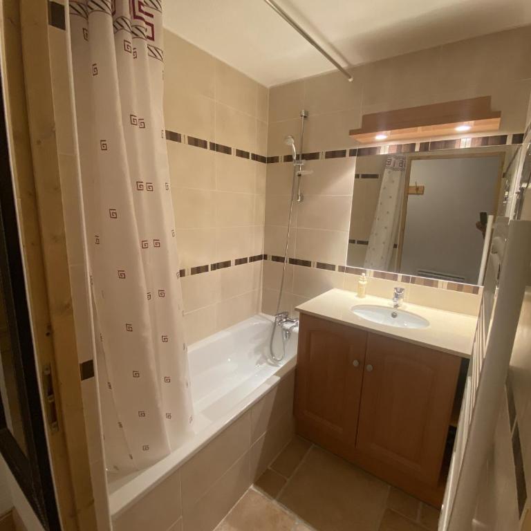 les 7 laux immobilier chalet A - Appartement Supérieur - 13