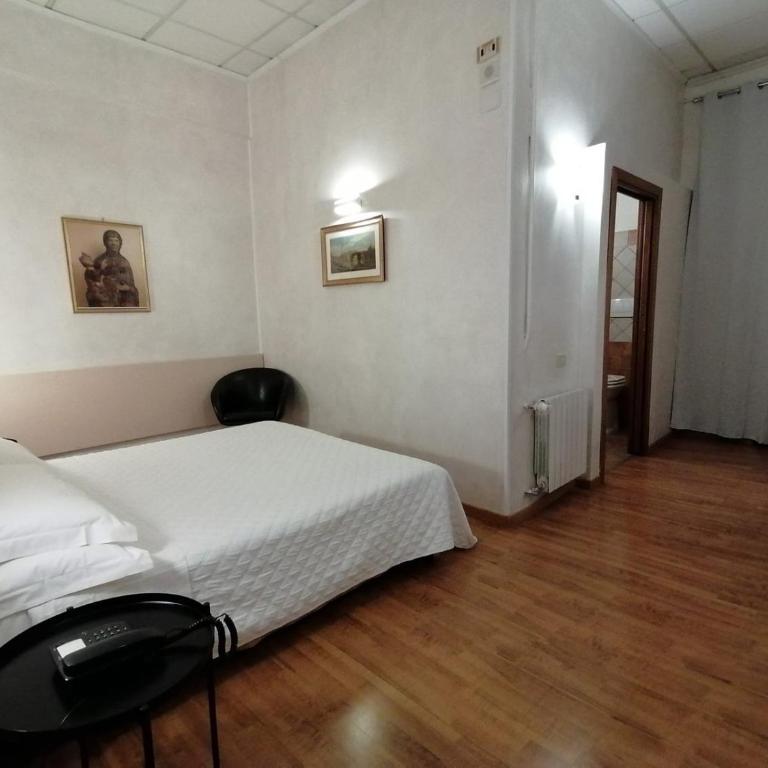 Hotel Julia Trevi - Spagna - Camera Standard Matrimoniale/Doppia con Letti Singoli - 6