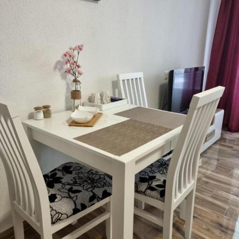 Apartments Ljubica Tivat - One-Bedroom Apartment - 6