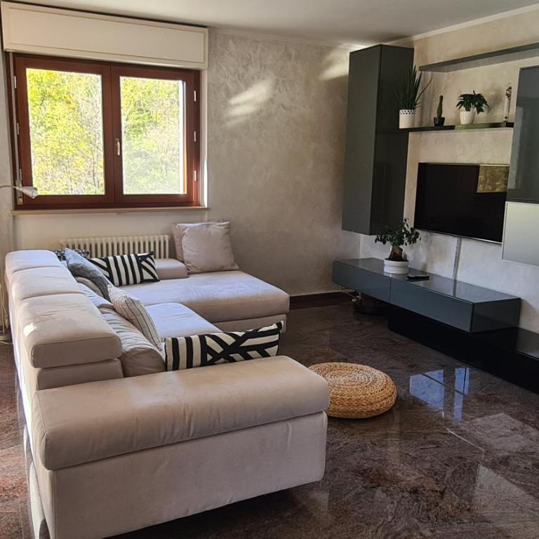 Casa Vignolet : la finestra su Pont-Saint-Martin - Appartamento con Sauna - 5