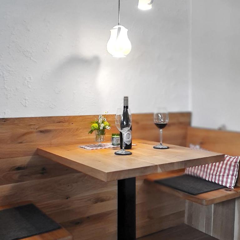 Goldvogel Apartments - Apartment mit 1 Schlafzimmer und Dusche - 12