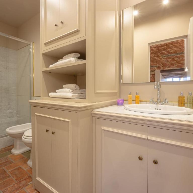 Ognissanti Family Suite in great location - Apartment - 16