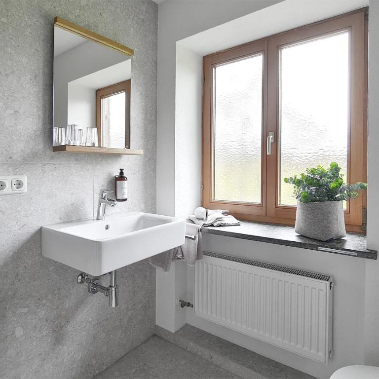 Goldvogel Apartments - Apartment mit 2 Schlafzimmern und Dusche - 16