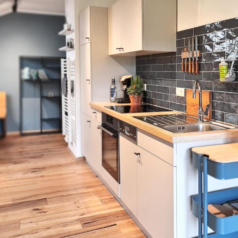 Goldvogel Apartments - Apartment mit 2 Schlafzimmern und Dusche - 3