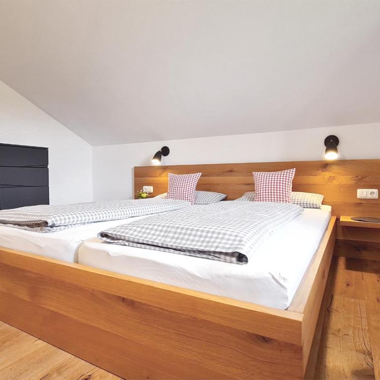 Goldvogel Apartments - Apartment mit 2 Schlafzimmern und Dusche - 15