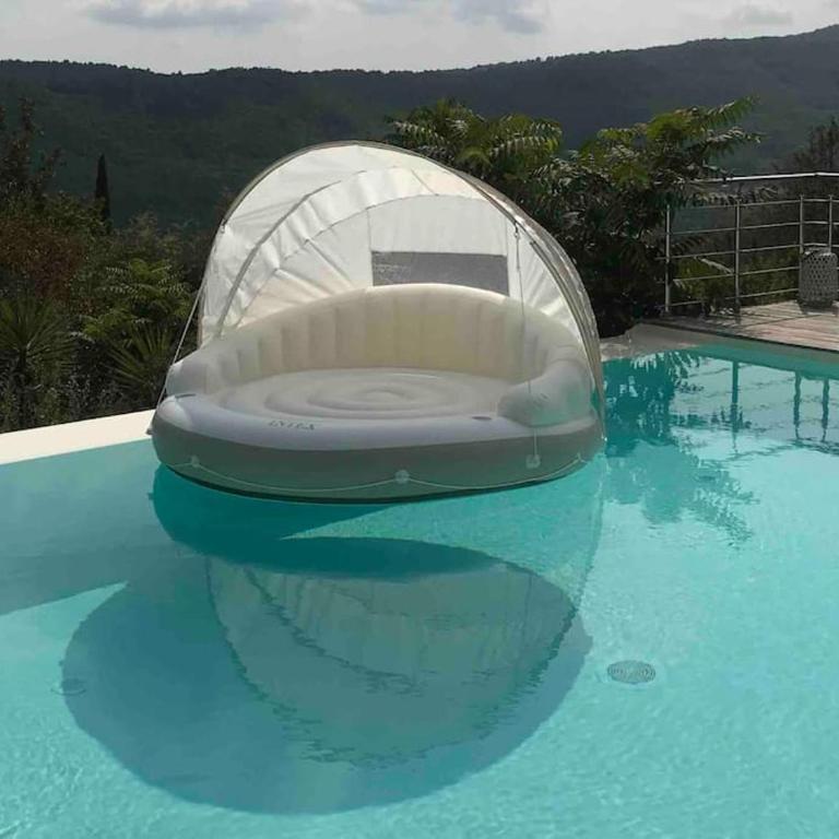 Villa Jean-Pierre. Infinity pool and view in Tourrettes-sur-Loup - Villa - 45