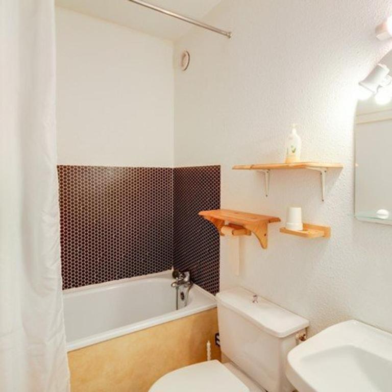 Appartement T2 lumineux, 6 pers., parking, proche commerces et ski - Appartement 1 Chambre - 7