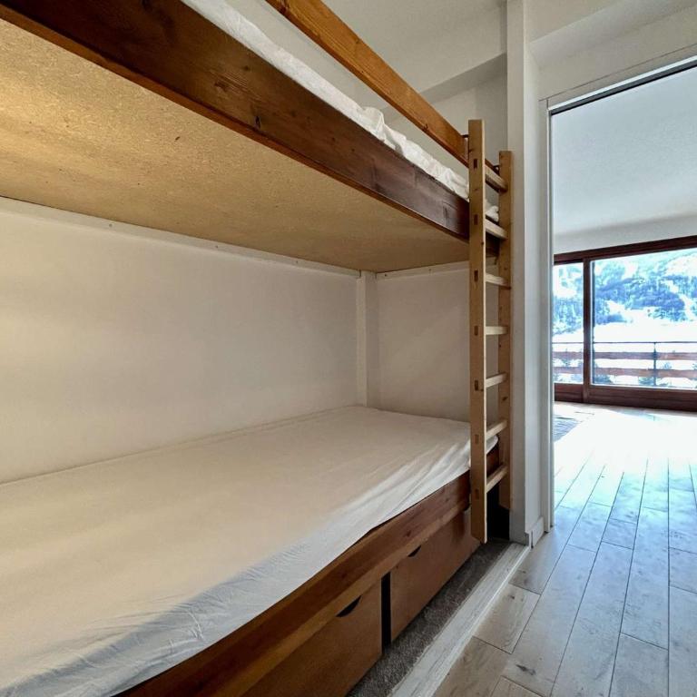 Studio cabine 4 pers avec balcon, près commerces et navette gratuite - Appartement 1 Chambre - 11