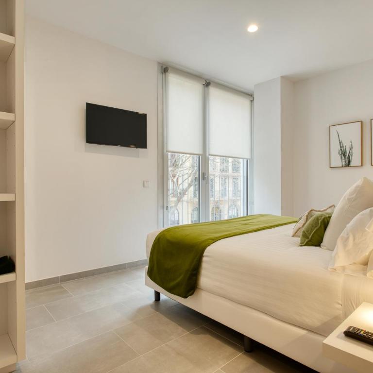 Calm Apartments - Two-Bedroom Apartment - 6