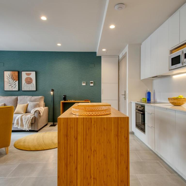 Calm Apartments - Apartment with Terrace - 17