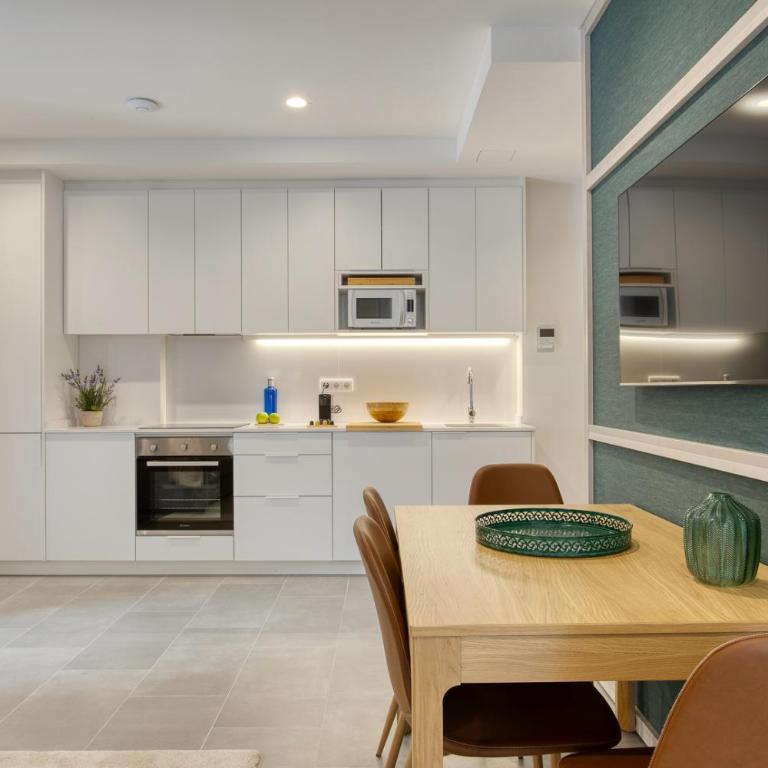 Calm Apartments - Apartment with Terrace - 9