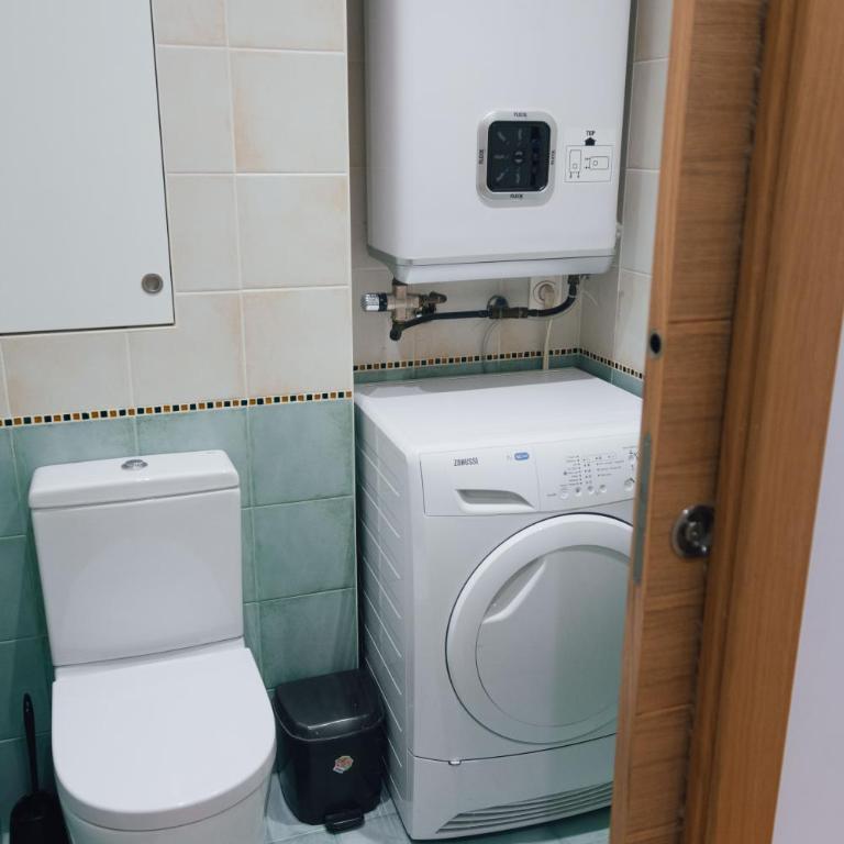 Amplio apartamento reformado con garaje en Amara, Donostia-San Sebastián - Isabel II - Apartamento de 3 dormitorios - 21