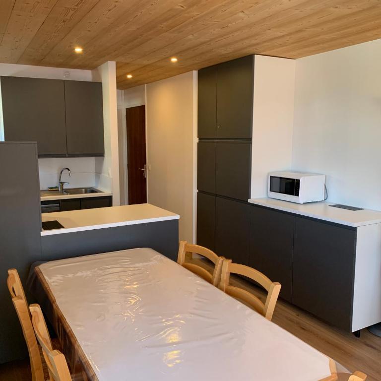 Aravis 1500, No 4, Appartement 3 pièces, Vue montagne - Two-Bedroom Apartment - 7