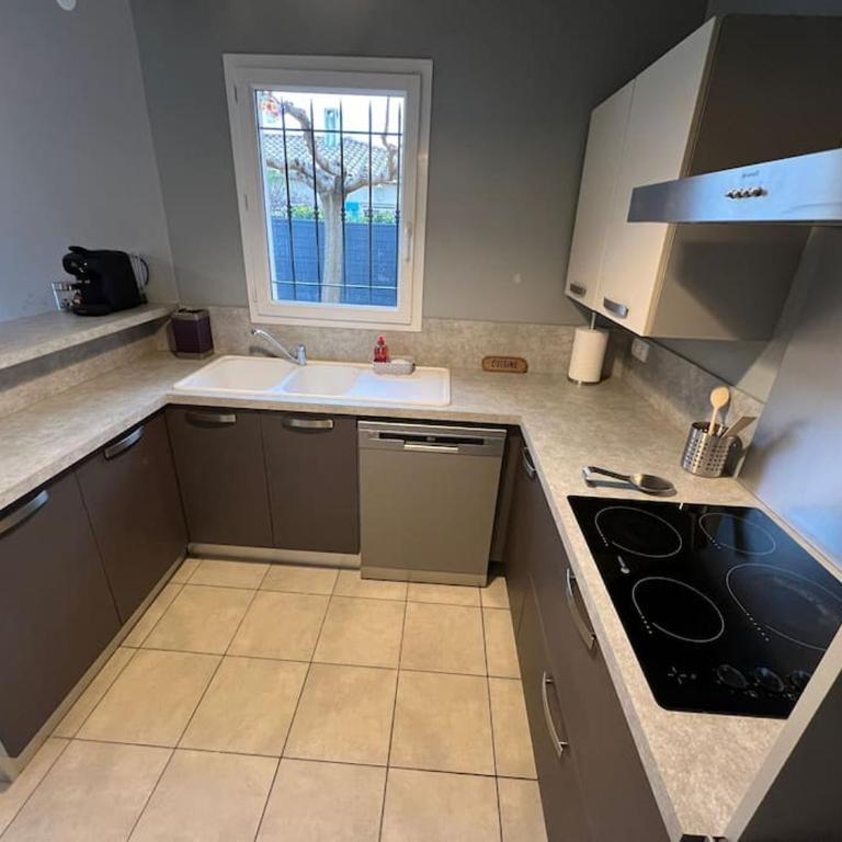 Villa T3 avec SPA jardin clos - Two-Bedroom House - 10
