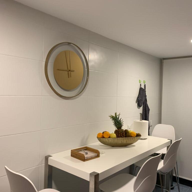Art and Sciences view luxury apartment - Three-Bedroom Apartment - 18