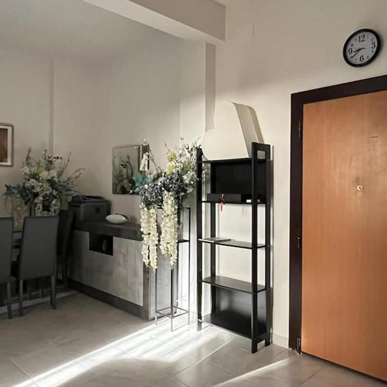 Bilocale confortevole a due passi dalla stazione - One-Bedroom Apartment - 12