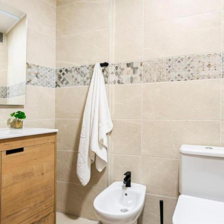 Cosy Apartment in Los Cristianos 5min to the ocean - Apartamento de 2 dormitorios - 14