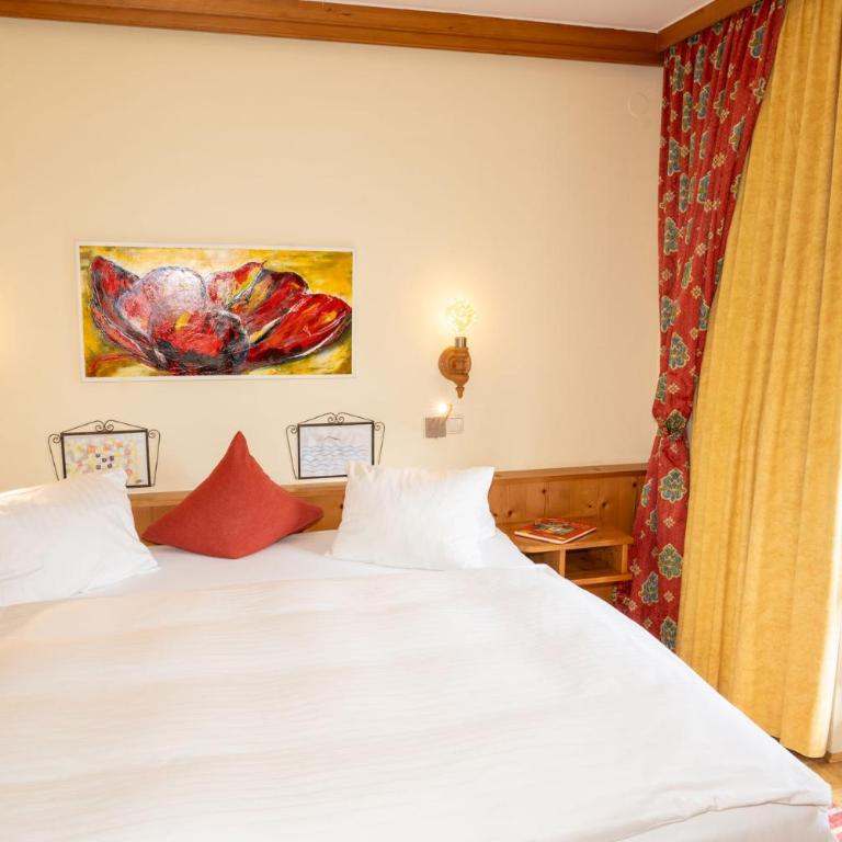 Bauernhofhotel "die Unterbergerin" - Zimmer mit Frühstück und Ferienwohnungen in Gastein mit GRATIS Thermeneintritt - Junior Suite mit Balkon - 9