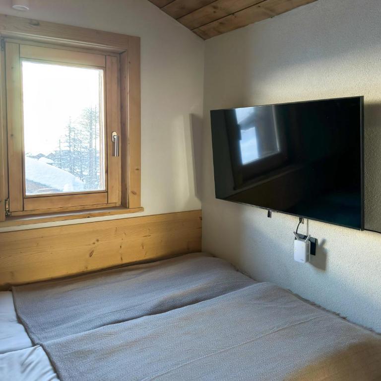 Stilla Mini Room - Camera Queen - 19