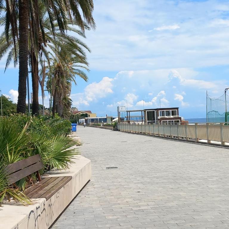 Tramonto sul Mare - Sea Suite - Appartamento con 2 Camere da Letto - 85