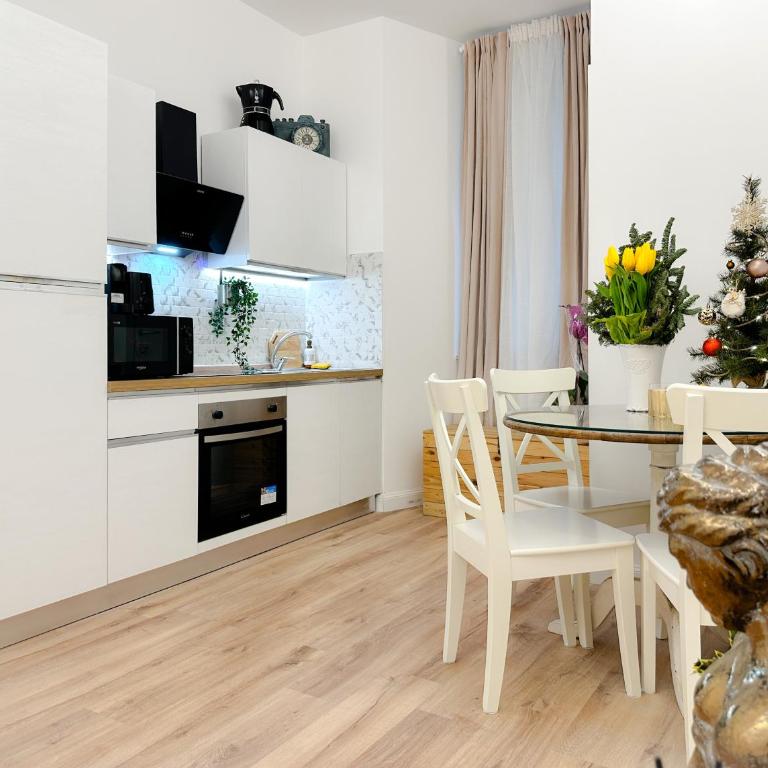 Colosseum Luxury Guest House - Camera Tripla con Bagno Privato - 4